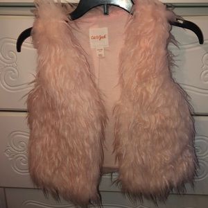 Pink cat and jack fur vest size 7/8. Worn once